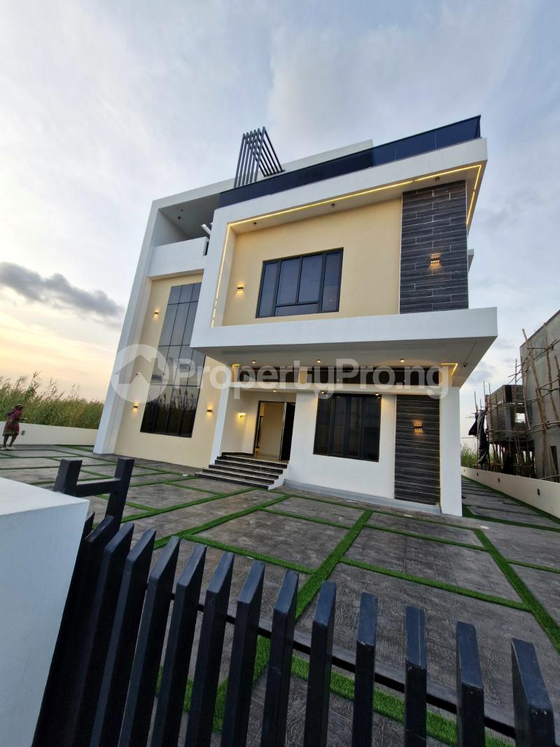 6 bedroom House for sale Northern Foreshore Estate Chevron Drive Lekki Lagos