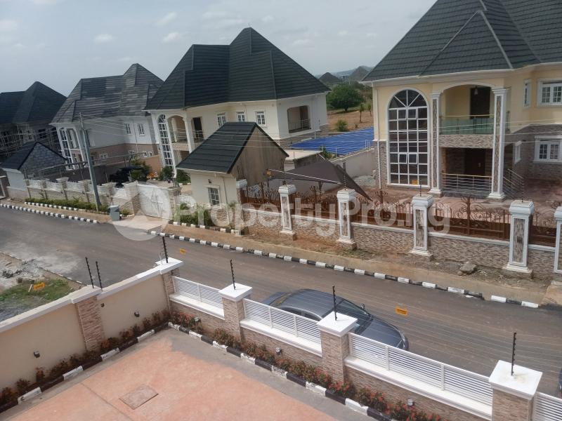 6 bedroom House for rent Located In A Remote And Accessible Estate Galadinmawa Abuja