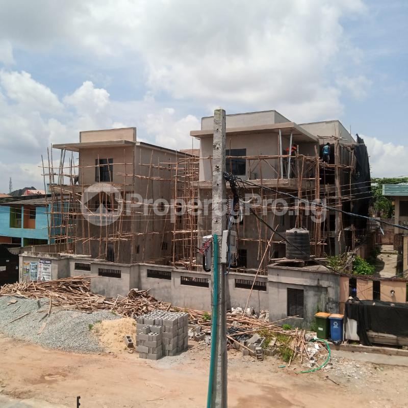 6 bedroom House for sale Ogunnisi Road Omole phase 1 Ojodu Lagos