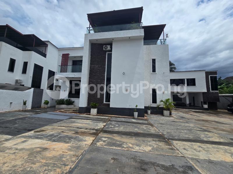 6 bedroom House for sale Enugu Enugu