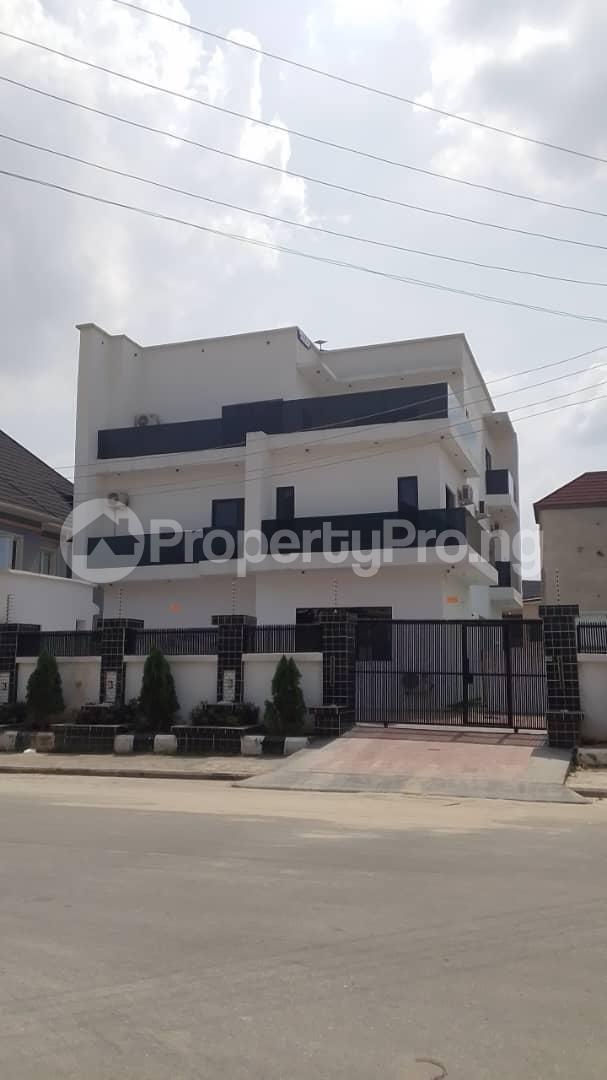6 bedroom House for sale Fo1 Layout Kubwa Abuja