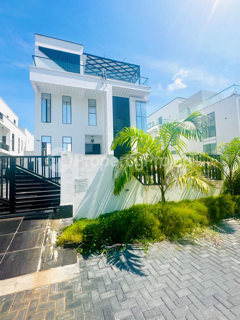 6 bedroom House for sale Osapa london Lekki Lagos