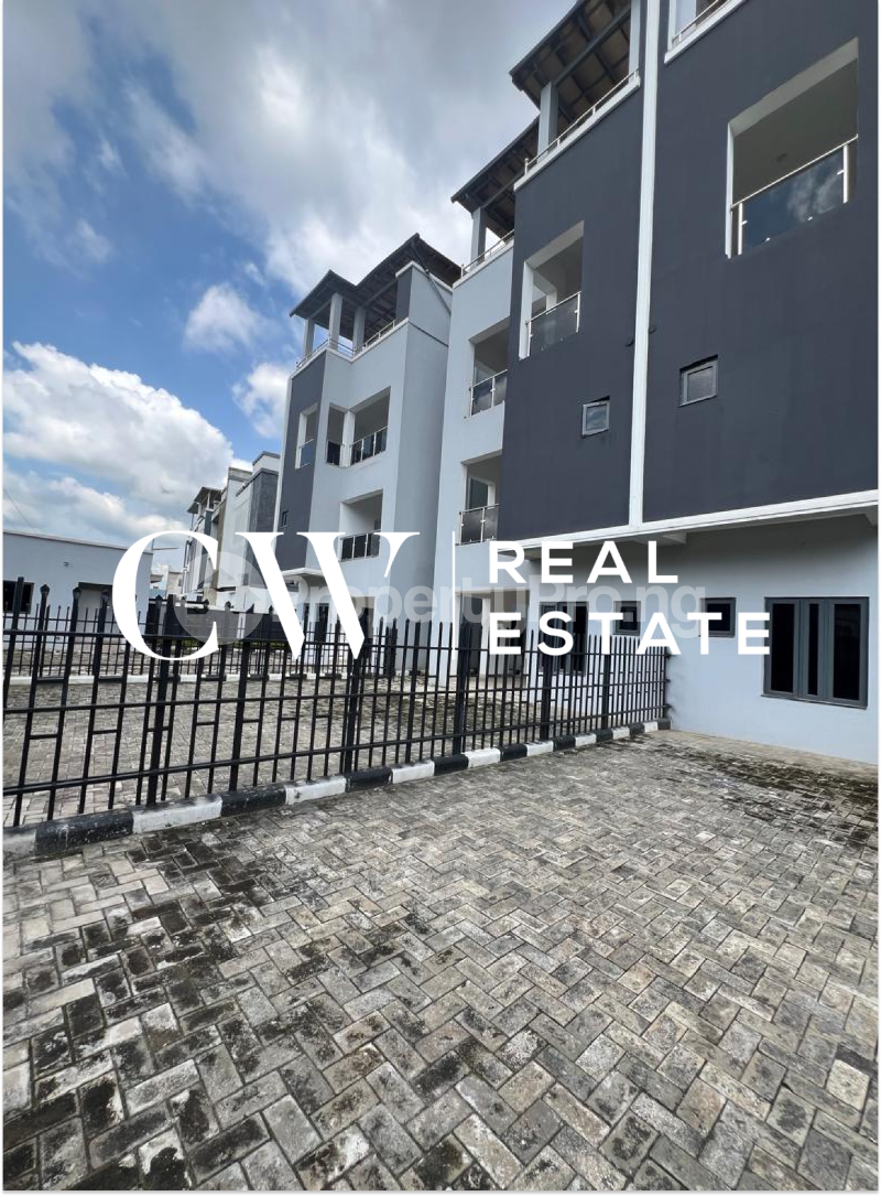 6 bedroom House for sale Jahi Abuja