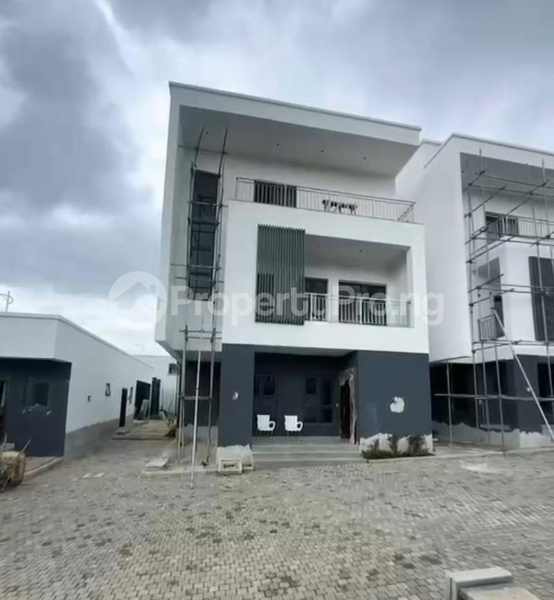 6 bedroom House for rent Guzape Abuja