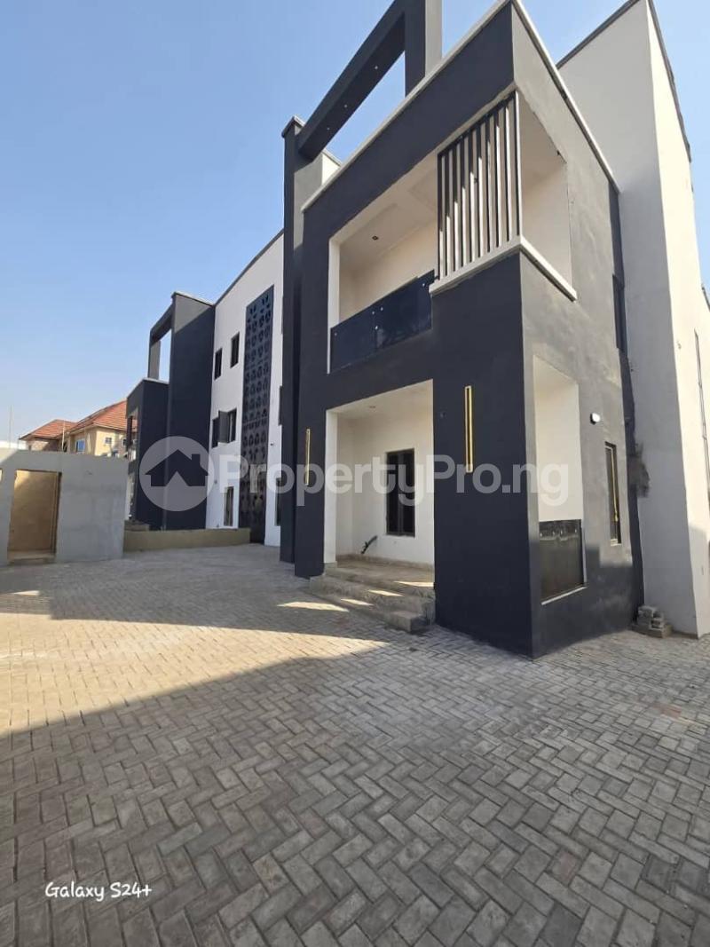 6 bedroom House for sale Wuye Abuja