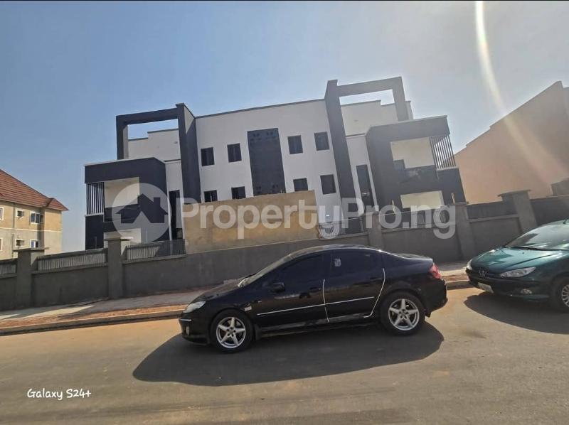 6 bedroom House for sale Wuye Abuja