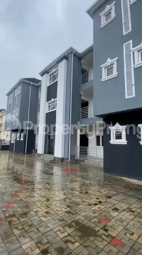 10 bedroom House for rent Gilmore Jahi Abuja - 1