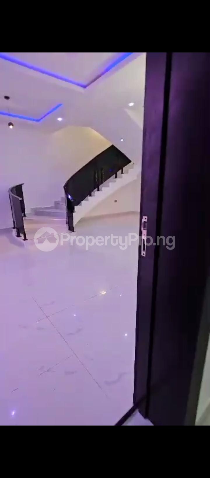 6 bedroom House for sale In An Estate At Meiran Alagbado Abule Egba Lagos