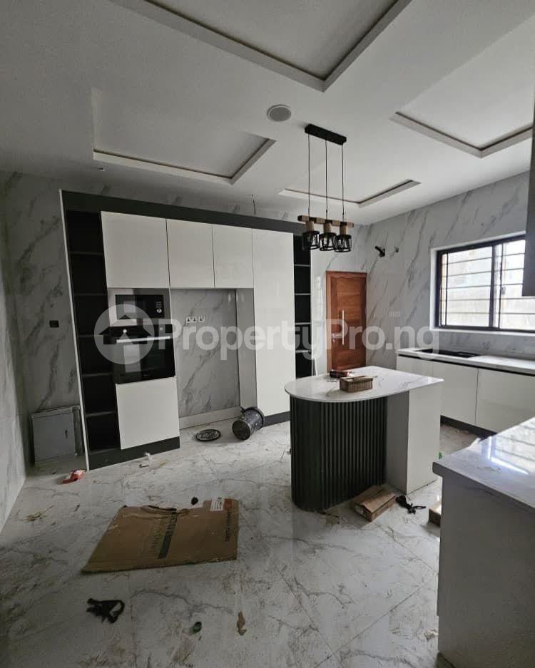 6 bedroom House for sale Berger Ojodu Lagos