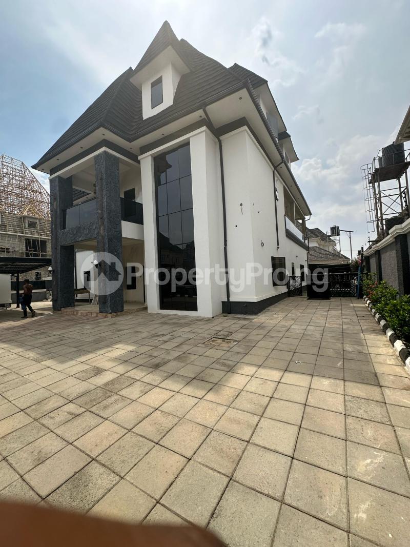 6 bedroom House for sale In An Estate Karsana Gwarinpa Abuja