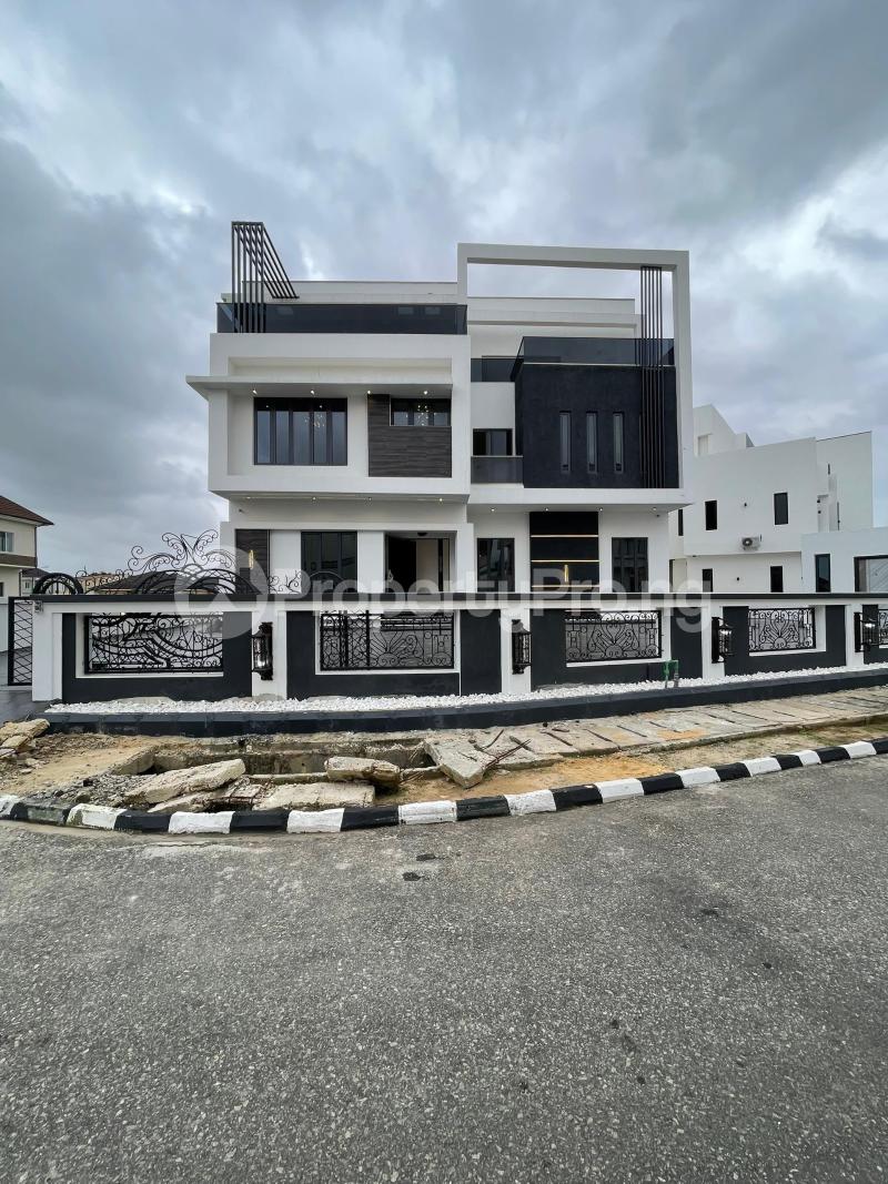 7 bedroom House for sale Pinnock Beach Osapa london Lekki Lagos