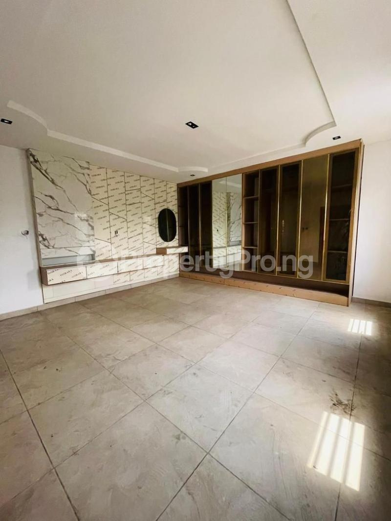 5 bedroom House for sale Magodo Phase 2 Kosofe/Ikosi Lagos