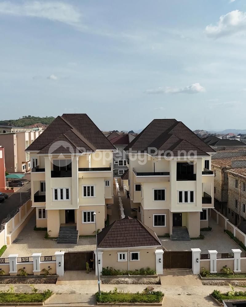 7 bedroom House for sale  Guzape Abuja - 0