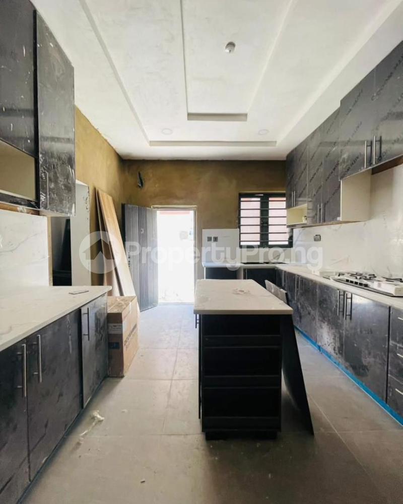 7 bedroom House for sale  Magodo GRA Phase 2 Kosofe/Ikosi Lagos - 2