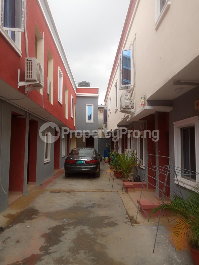 1 bedroom Flat / Apartment for rent Onipanu Shomolu Lagos