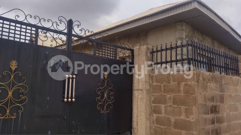 10 bedroom Flat / Apartment for sale Isokan Estate Near Kasunmu Off Akala Express Ibadan Oyo