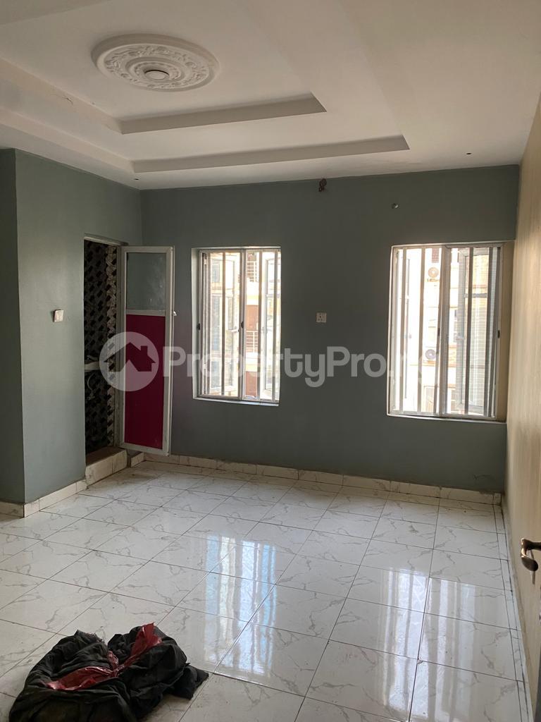 2 bedroom Flat / Apartment for rent Ebute Meta Adekunle Yaba Lagos