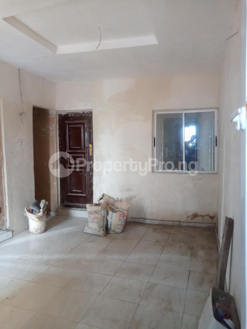 1 bedroom Flat / Apartment for rent Onipanu, Shomolu Lagos