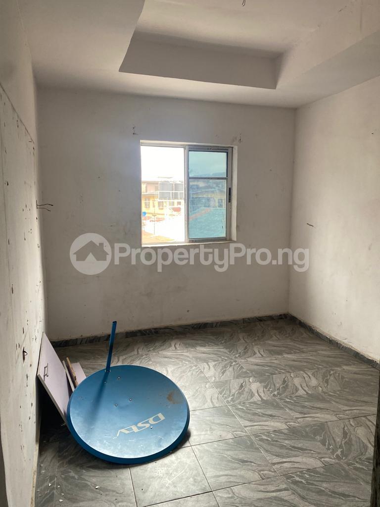 1 bedroom Flat / Apartment for rent Onipanu, Shomolu Lagos