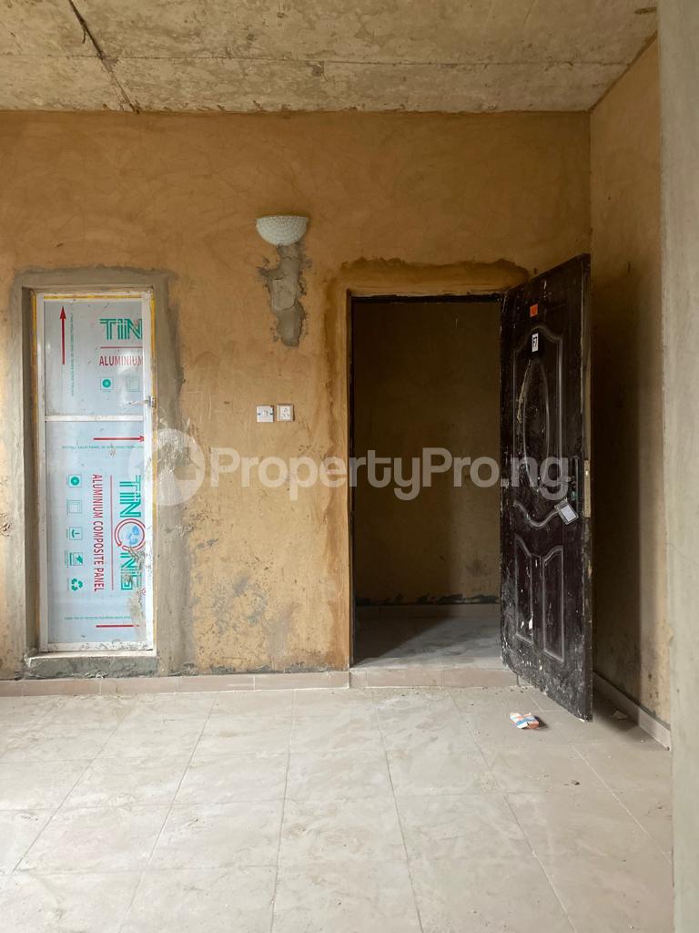 1 bedroom Flat / Apartment for rent  Abule-Ijesha Yaba Lagos