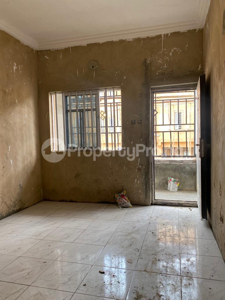 1 bedroom Flat / Apartment for rent Onipanu Shomolu Lagos