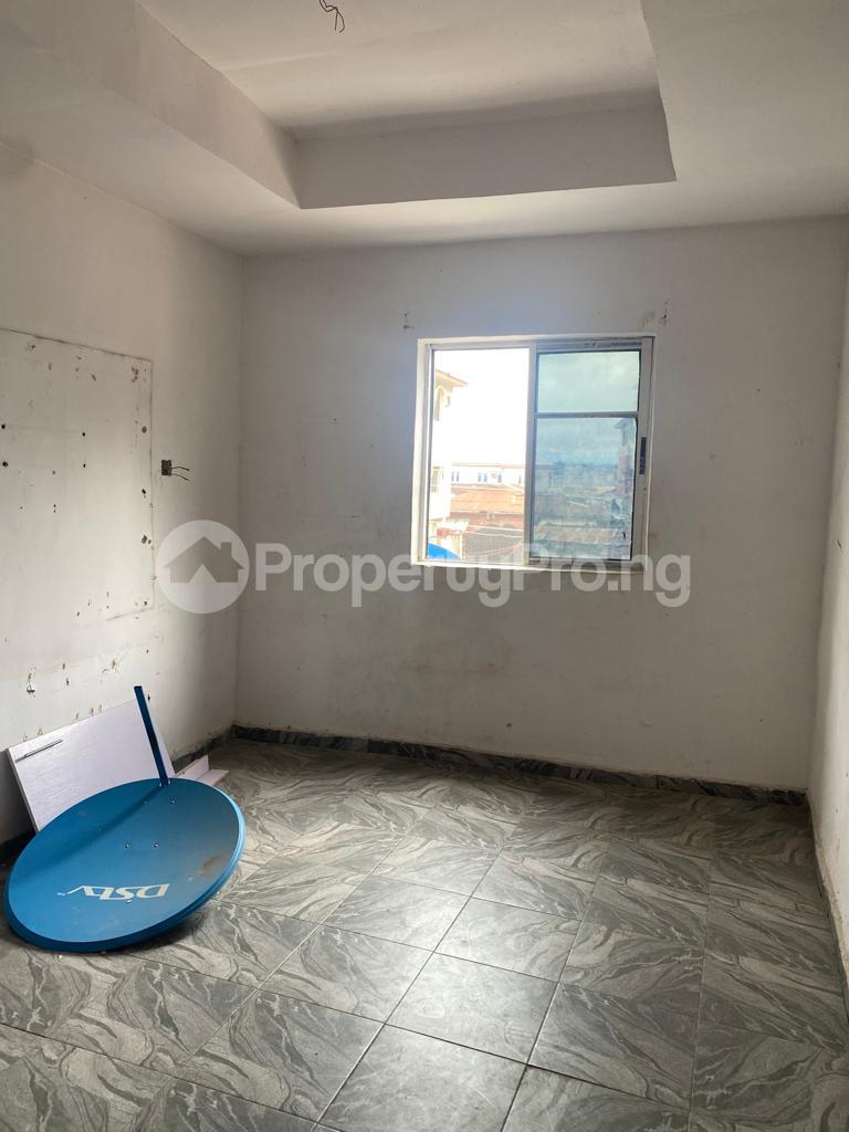 1 bedroom Flat / Apartment for rent Onipanu Shomolu Lagos