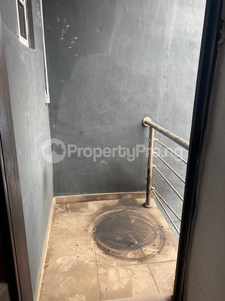 1 bedroom Flat / Apartment for rent Onipanu Shomolu Lagos