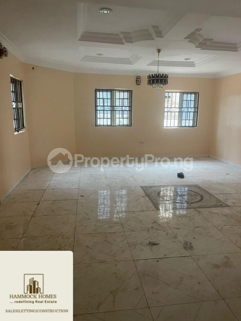 1 bedroom Flat / Apartment for rent Carlton Gate Gra Akobo Ibadan Oyo