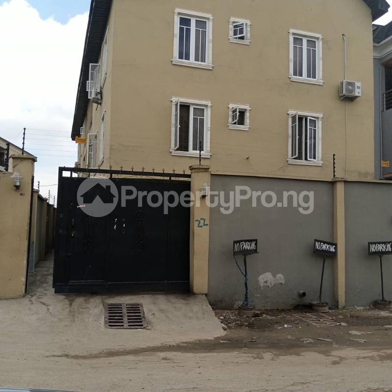 House for sale Off Market Street, Shomolu, Lagos. Shomolu Shomolu Lagos