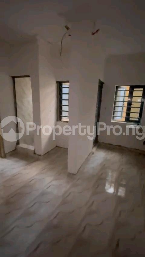2 bedroom Flat / Apartment for rent Apata Street Shomolu Lagos