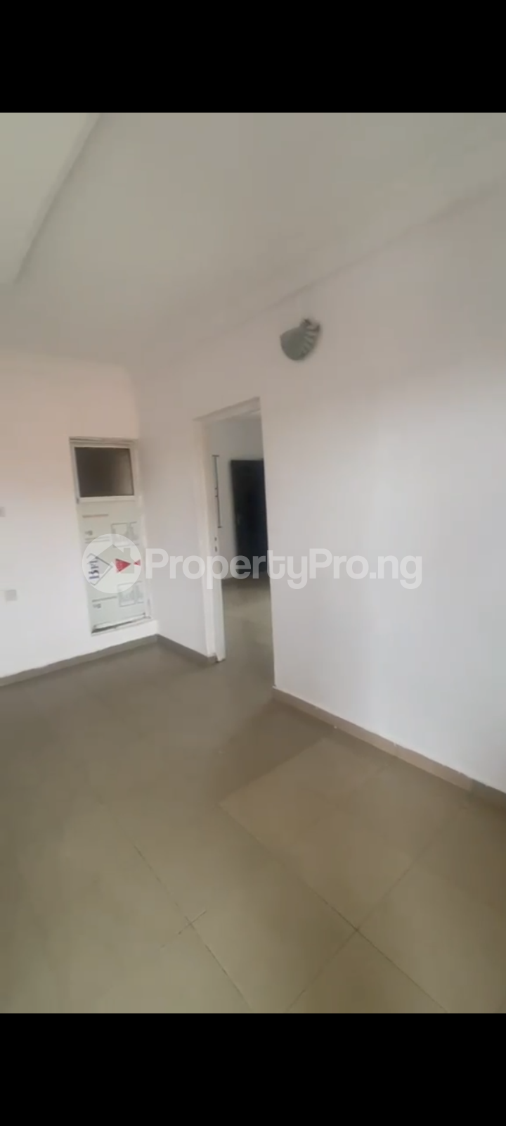 1 bedroom Flat / Apartment for rent Off Pedro Road Shomolu Shomolu Lagos