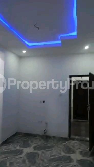 1 bedroom Flat / Apartment for rent Ayorinde Street, Ladilak Shomolu Lagos