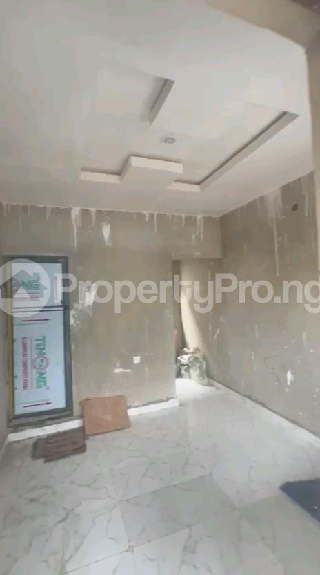 1 bedroom Flat / Apartment for rent Off Oguntolu Street, Shomolu, Lagos Shomolu Shomolu Lagos