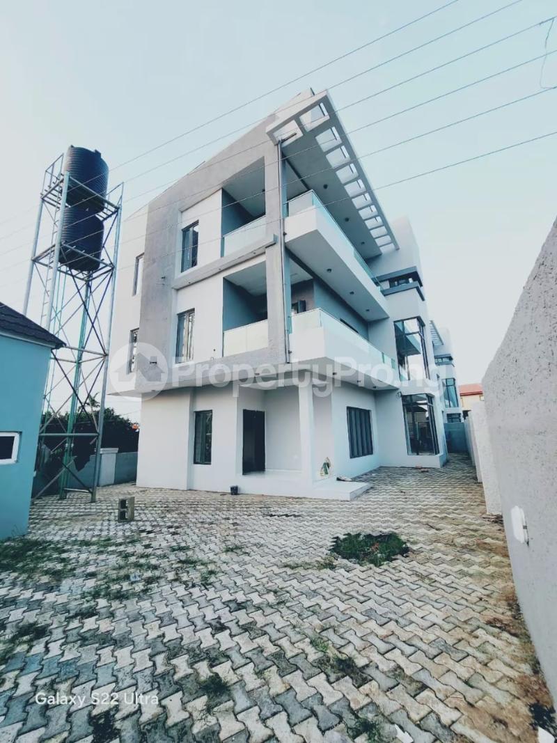 5 bedroom House for rent Lekron Mini Estate, New Bodija Extension Bodija Ibadan Oyo