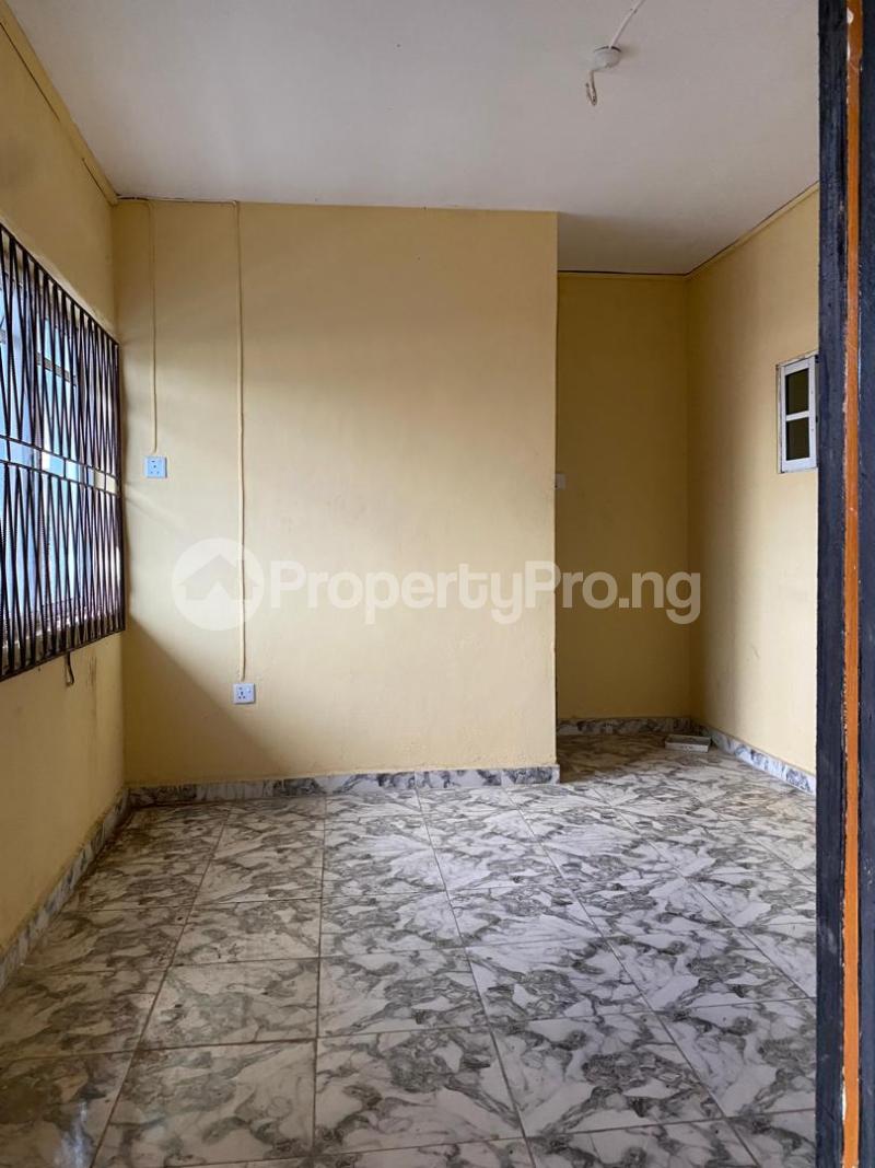 1 bedroom Flat / Apartment for rent Ladi Lak Shomolu Lagos