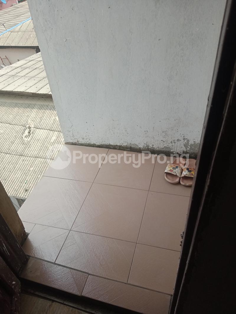 1 bedroom Flat / Apartment for rent   Onipanu Shomolu Lagos - 0