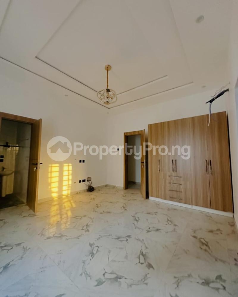 4 bedroom House for sale Ogba Lagos