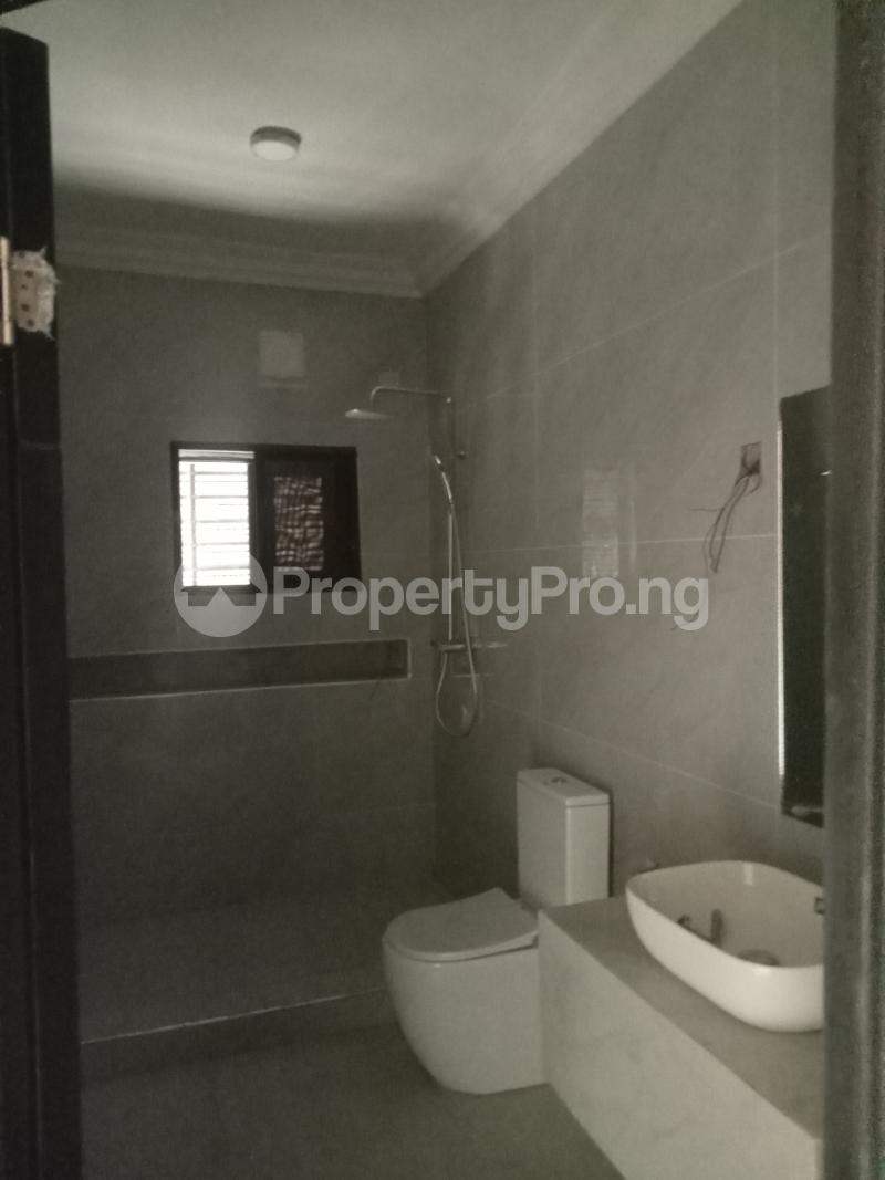 3 bedroom House for rent Phase 1 Admiralty Road Lekki Lagos