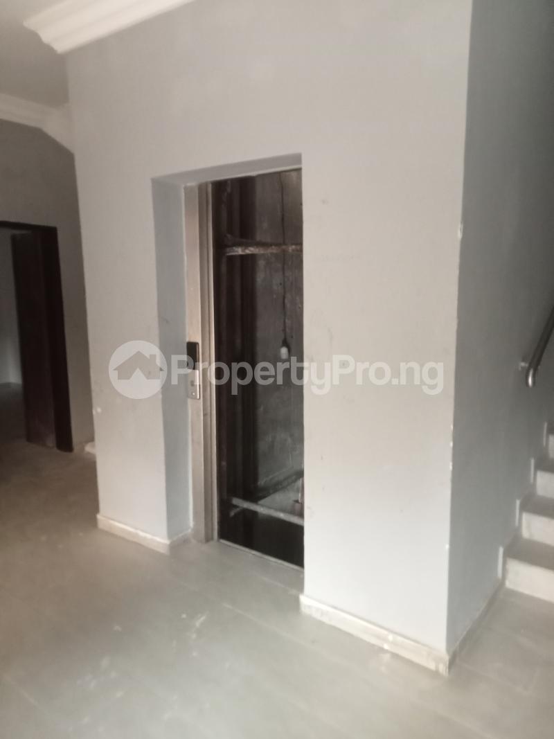 3 bedroom House for rent Phase 1 Admiralty Road Lekki Lagos