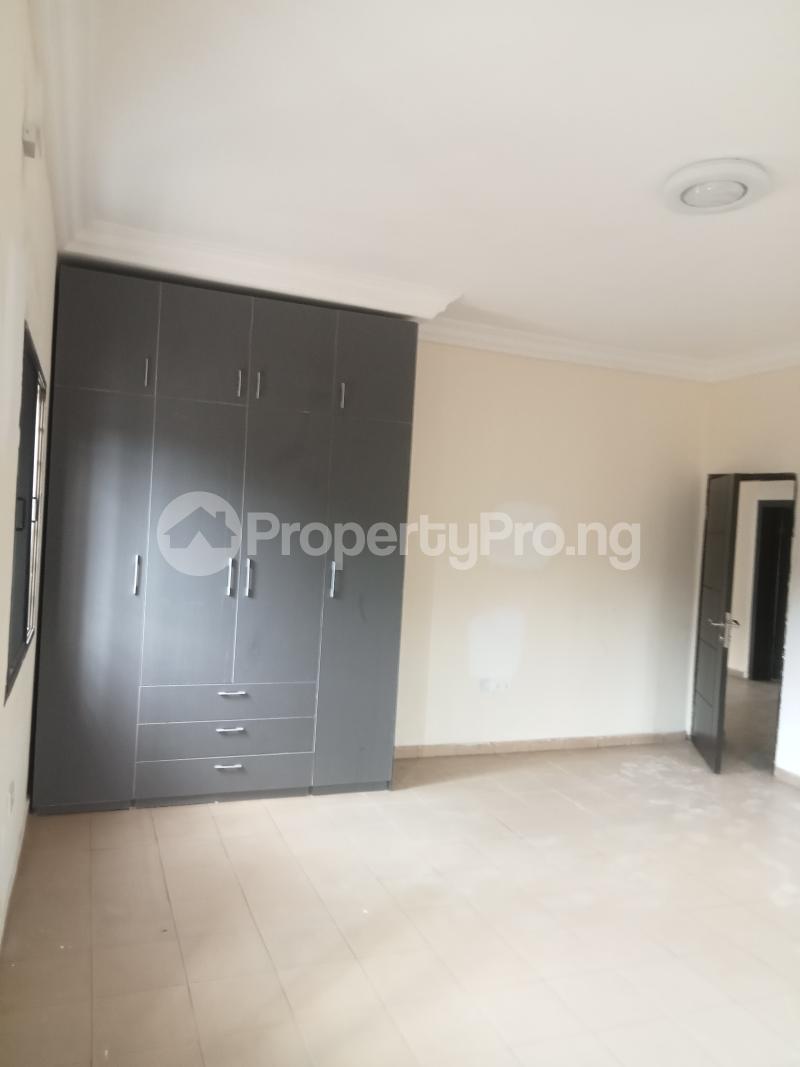 3 bedroom House for rent Phase 1 Admiralty Road Lekki Lagos