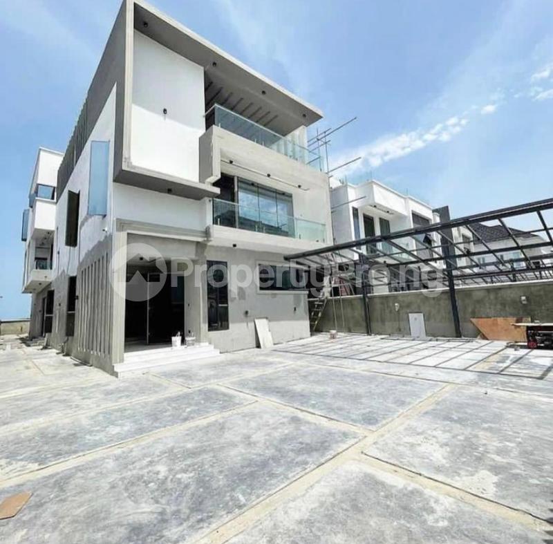 5 bedroom House for sale Pinnock Beach Estate Osapa london Lekki Lagos