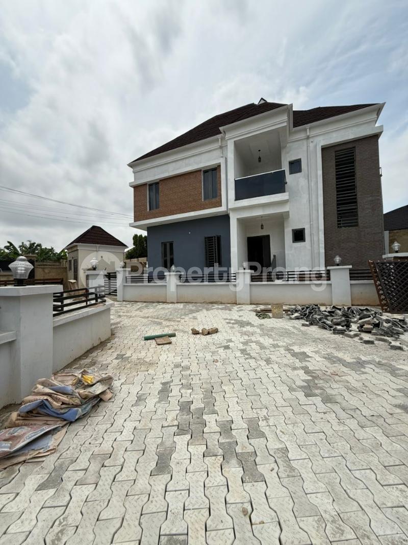 4 bedroom House for sale Idi Shin Jericho Ibadan Oyo