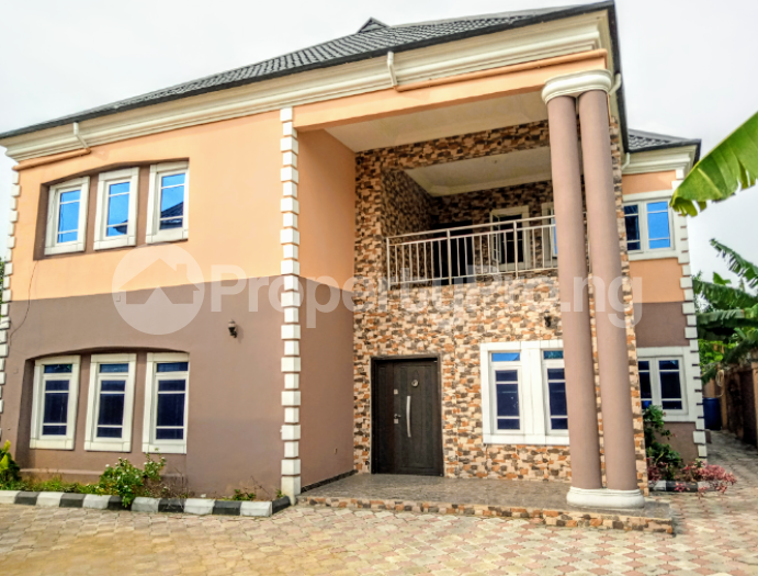 6 bedroom House for sale School Road, Elelenwo Port Harcourt Rivers