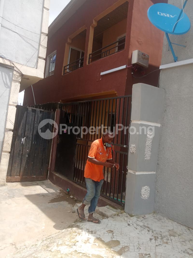 1 bedroom Flat / Apartment for rent Bajulaiye Bariga Shomolu Lagos