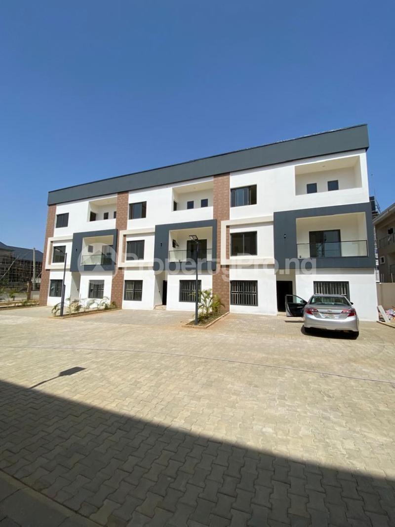 6 bedroom House for sale Jahi Abuja