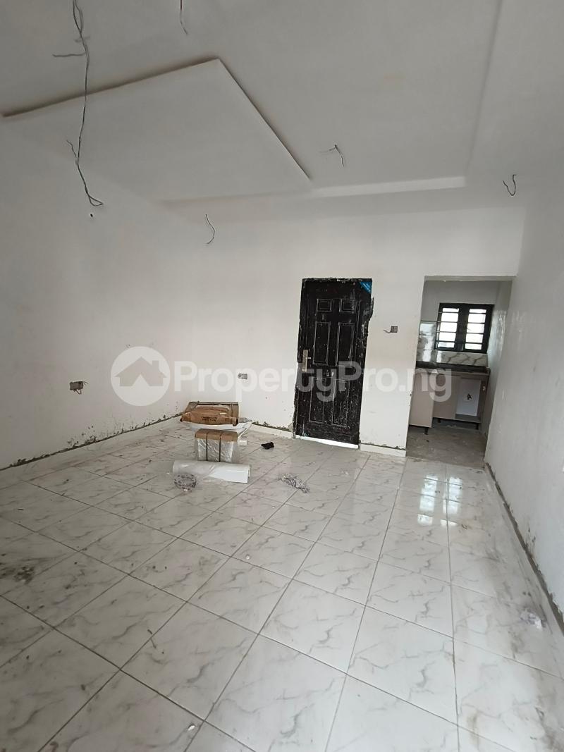2 bedroom Flat / Apartment for sale Off Pedro Road, Palmgroove, Lagos. Palmgrove Shomolu Lagos
