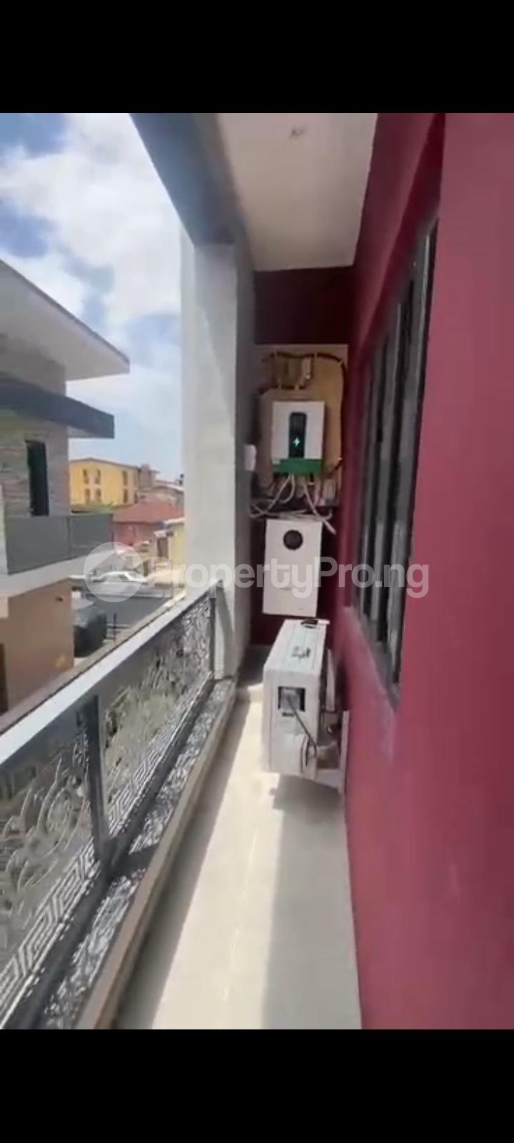 3 bedroom Flat / Apartment for sale Palmgrove Shomolu Lagos
