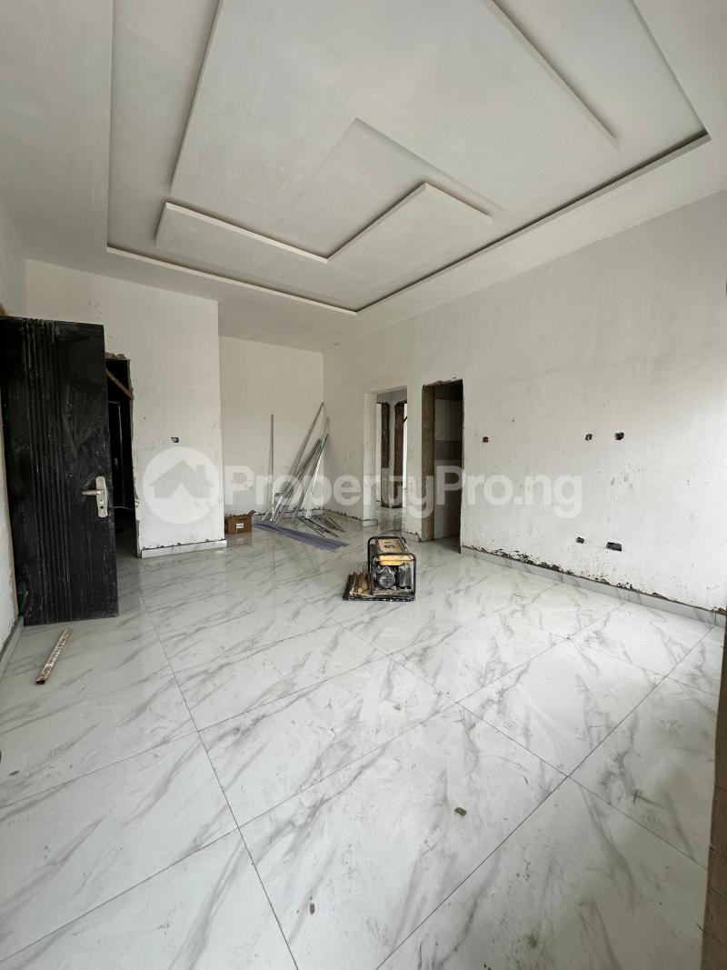 3 bedroom Flat / Apartment for sale Off Cmd Road Magodo Magodo Kosofe/Ikosi Lagos