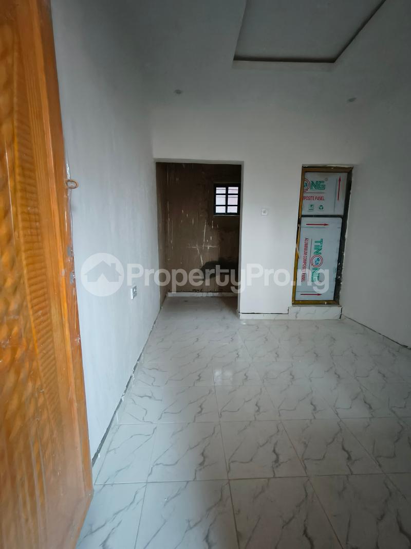 1 bedroom Flat / Apartment for rent Off Bajulaye, Folagoro, Yaba, Lagos. Yaba Lagos