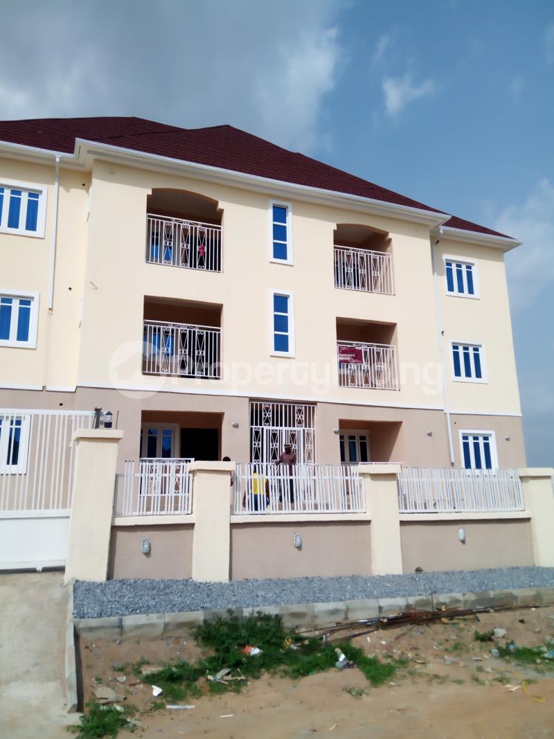 2 Bedroom Flat / Apartment in Lugbe Abuja Flat / Apartment for rent